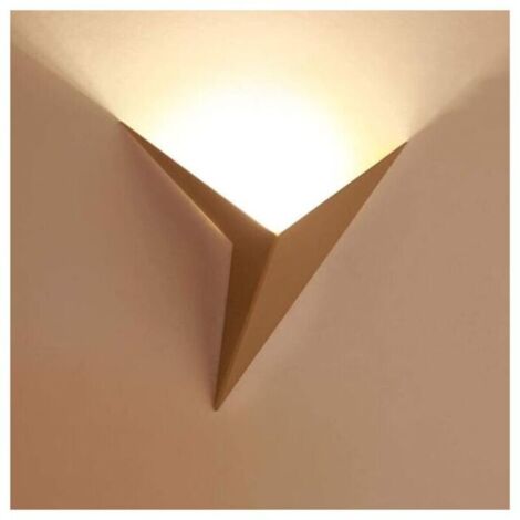 Applique a LED per interni, lampada da parete a LED da 3 W, lampada da parete creativa a forma di triangolo dorato, luce bianca calda 3000 K, moderna lampada da parete in metallo per camera da letto, 