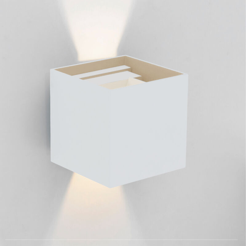 Axis square aplique exterior con luz led blanco cálido 3000K en color blanco