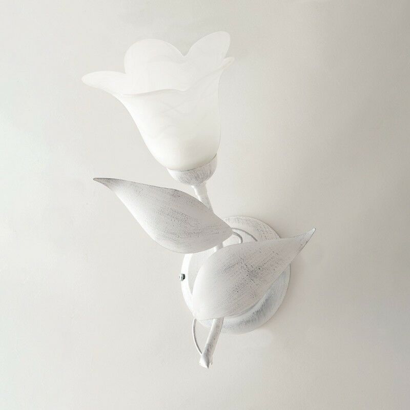 Bonetti Illumina - Applique murale en fer blanc argenté une lumière Albâtre Verre blanc 21x h33 cm Bonetti Illumina - Applique murale en fer blanc argenté une lumière Albâtre Verre blanc 21x h33 cm