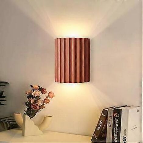 Applique murale LED moderne d'intérieur, éclairage indirect pour salon, couloir, chambre, escalier, lumière chaude. Applique en résine.