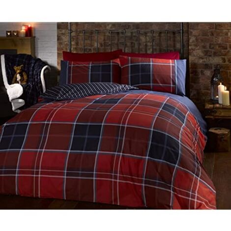 Argyle 12397419 - Set di biancheria da letto, Con copripiumino trapuntato e 2 federe doppia-faccia, Motivo in tartan scozzese, Doppio, Rosso