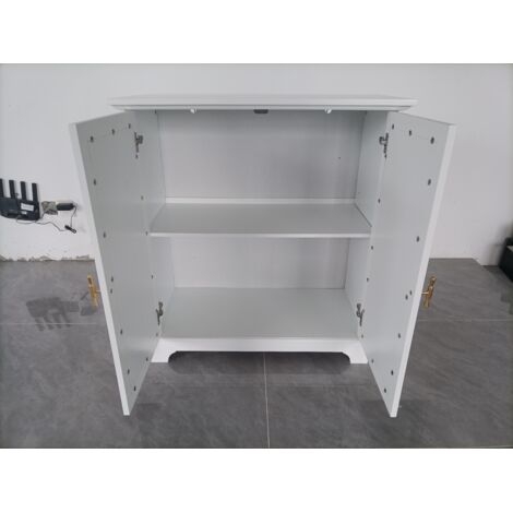 Armoire, buffet, étagère pour les vins, avec portes en rotin. Buffet de cuisine, table de console, armoire décorative pour le couloir, l’entrée et le salon.