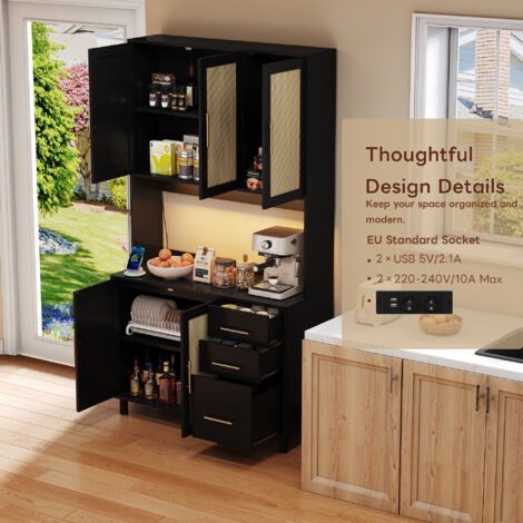 Armoire de cuisine, buffet, lumières décoratives contrôlées par appareil électronique, 2 ports USB, 2 prises électriques. Les compartiments sont réglables. Il y a 3 tiroirs