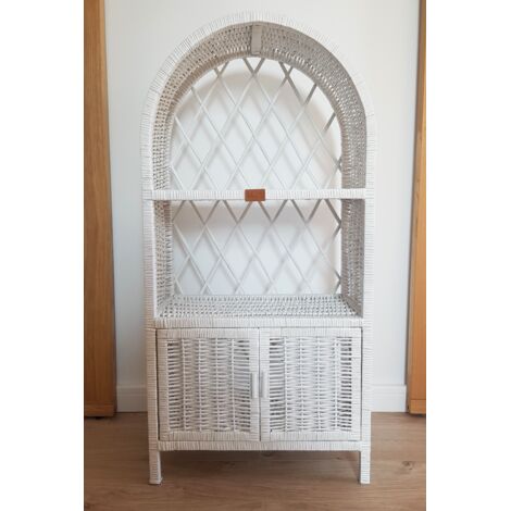 Armoire en osier blanc avec portes