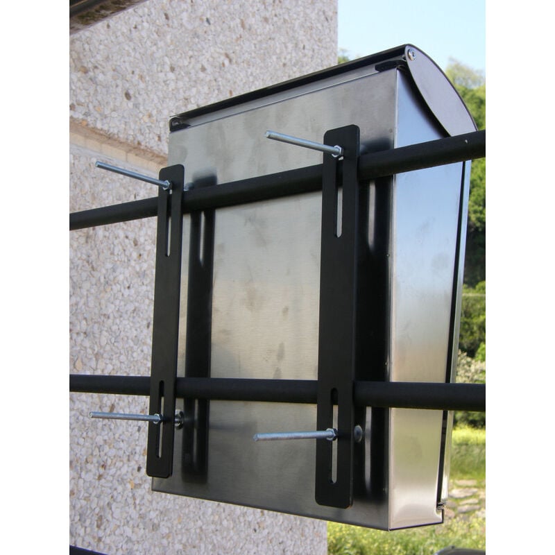 Arregui - C-015 Kit de fixation pour boîtes aux lettres sur clôtures ou portails