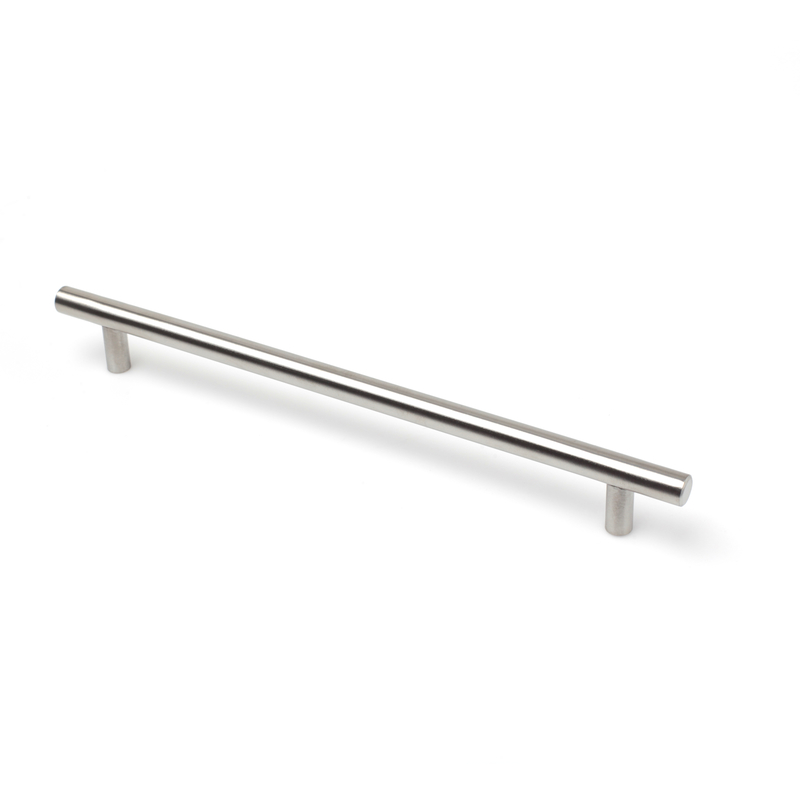 

Tirador Asa Mueble | Estilo Contemporáneo | Fabricado en Acero Inox | Acabado en Níquel Satinado | Distancia Entrepuntos: 224 mm | Medidas 276*12*32