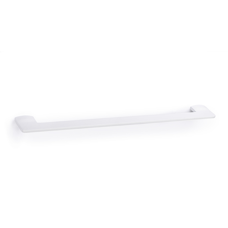 

Asa de zamak con acabado blanco mate, dimensiones:350x40x10mm y entrepuntos:320mm -