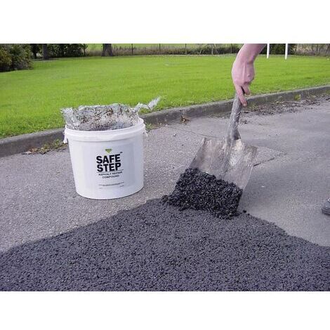 Asphalt Repair Compound SAFE STEP 25 l Rocol 42031 C05880
