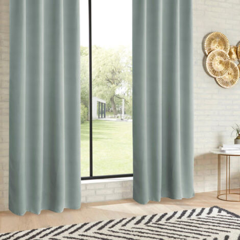 Atmosphera – Rideau occultant 140x260cm en polyester 200g/m2 – Couleur vert céladon – 8 œillets pour installation facile – Lavable à 30°