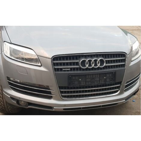 AUDI Q7 - CHROM-GRILLSTREIFEN + HALOGEN