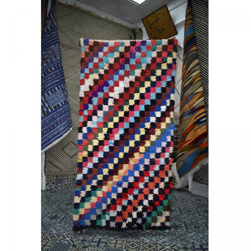 

Auténtica alfombra bereber Boucharite en la sala de estar de la alfombra Salón de la alfombra o habitación en UnAmourDeTapis - Multicolore