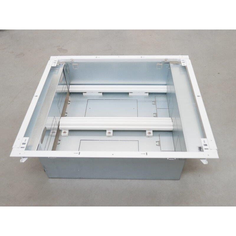 Bac + cadre métal 2 travées 507x521x166mm pour coffret 2R + panneau Enedis + coffret de communication basique DRIVIA 13 LEGRAND