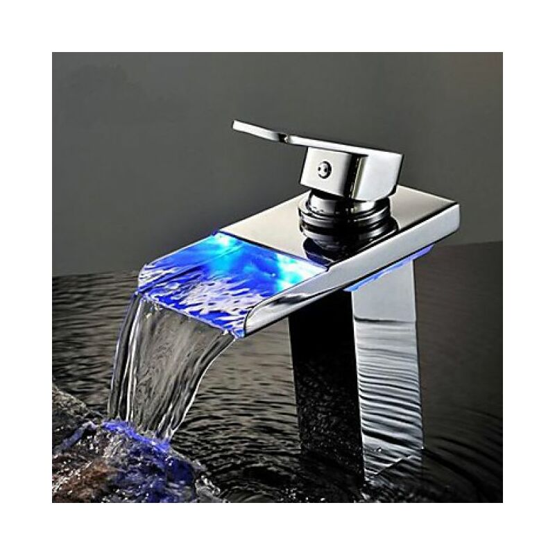 Bad-Armatur mit LED-Licht in verschiedenen Farben, modernes Design