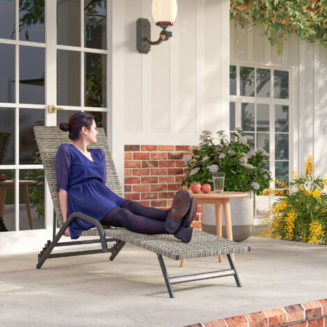 Bain de soleil chaise longue en résine tressée inclinable et réglable sur 4 niveaux en forme de S. 156x62x96cm marron