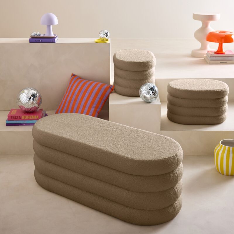 Sweeek - Banc coffre en bouclettes taupe avec 2 poufs ovales de rangement intégrés - L111cm