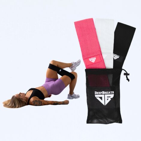 Bandas de resistencia para ejercicios de fitness: un chicle como banda elástica para las caderas.