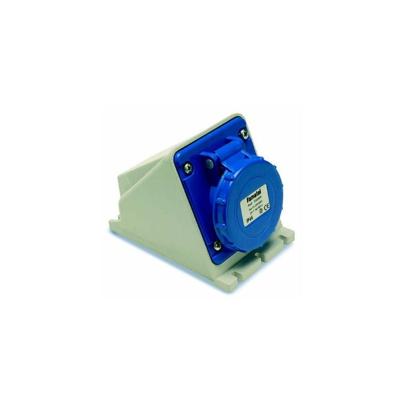 

Base Mural Ip44 3P+N+T 16A Cetact