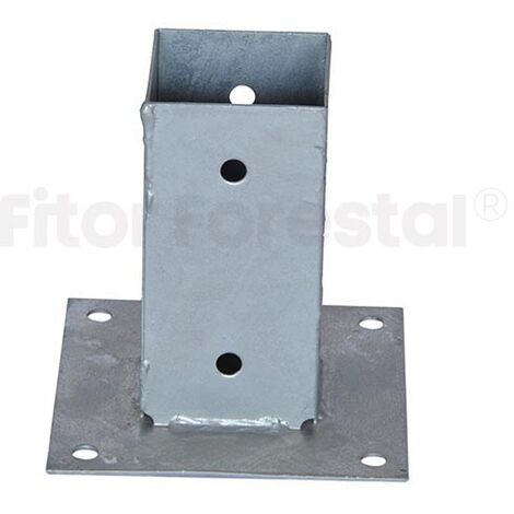 Base plana para poste 7x7cm galvanizada. Alta resistencia a oxidación