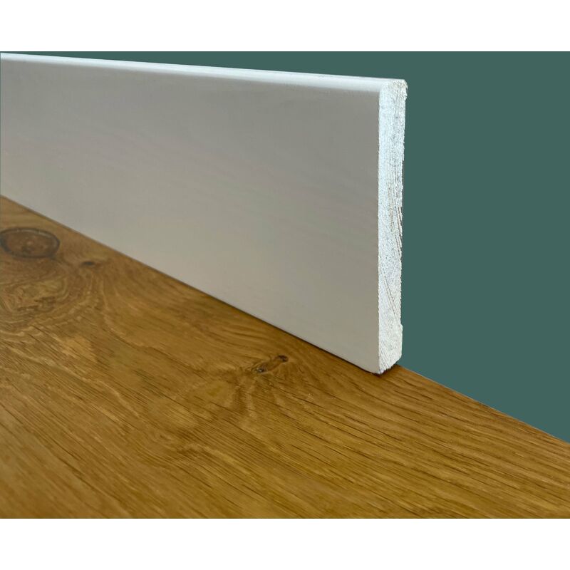 Image of Battiscopa PREMIUM in legno MASSELLO squadrato 95x12 laccato bianco liscio (prezzo al metro)