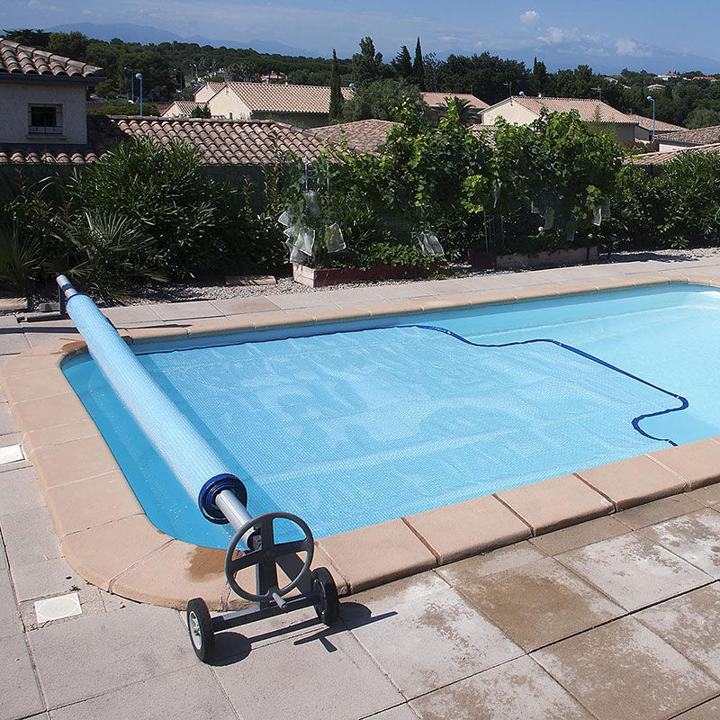 Bâche à bulles rectangulaire dimensions standard rectangulaire bordée sur le tout le périmètre Dimension - 12,00 x 6,00m, Qualité - 500 microns Sol