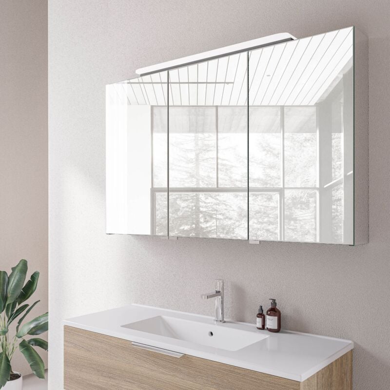 Armoire de toilette suspendue 120x19x72,5cm (LxPxH), 3 portes verre mirroir, éclairage led et prise électrique - Ouverture gauche ou droite