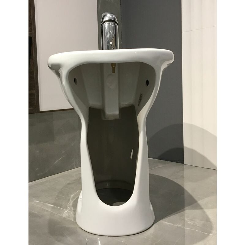  Bidet Sureleve  Isotope Design