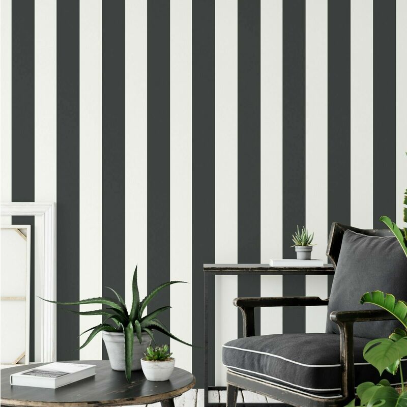 Wdwallpaper - Black and White Contrast Bold Lance Stripe Feature Stripes Wallpaper