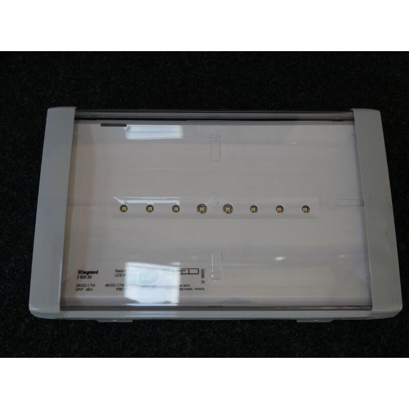 Bloc d'éclairage d'évacuation de sécurité lcs 261.2x164.5x57mm led 1.6W 45lm 24-48V IP66 Legrand