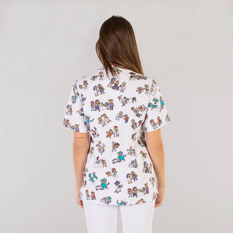 

Casaca unisex cerrada en manga corta con cuello pico GARY'S KUKUXUMUSU | XSS - Kuku Médicos