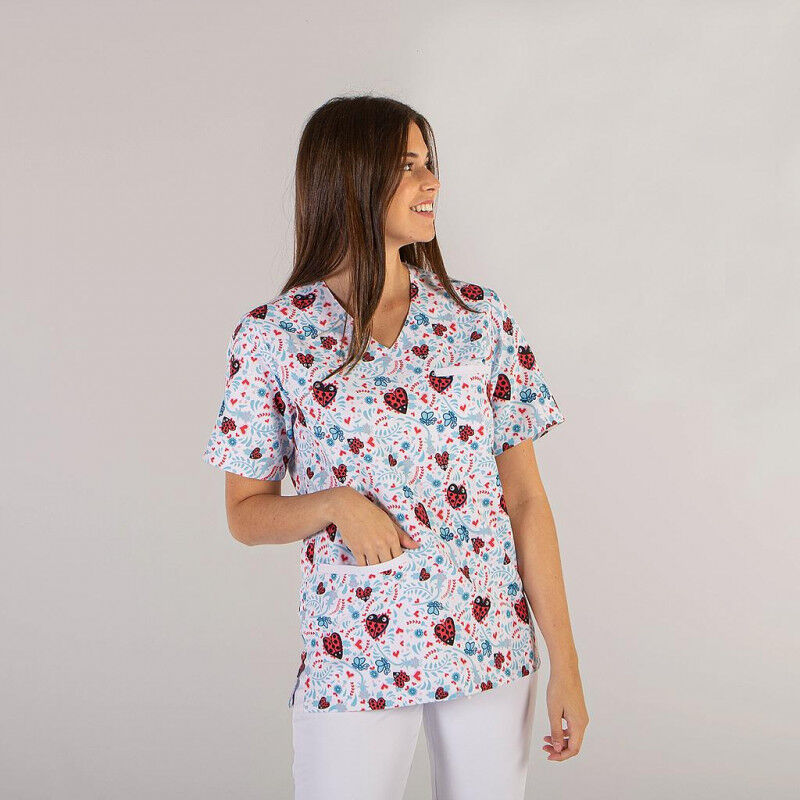 

Casaca unisex cerrada en manga corta con cuello pico GARY'S KUKUXUMUSU | XL - Kuku Corazones