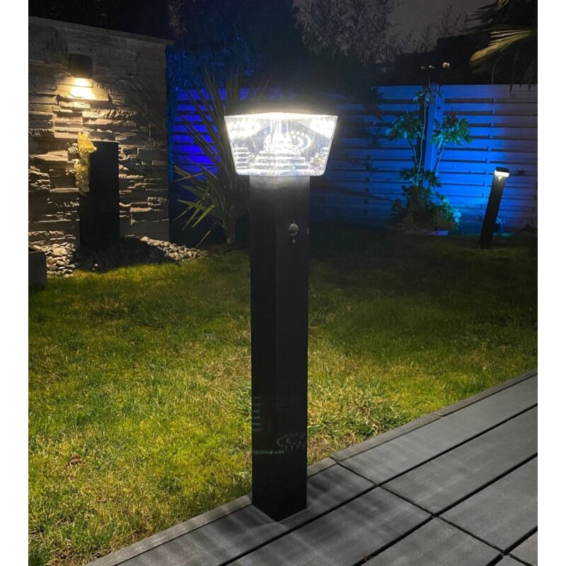 Borne solaire LED LIBERTY - 6W Lumihome® Hauteur 79cm - noir Borne solaire LED LIBERTY - 6W Lumihome® Hauteur 79cm - noir