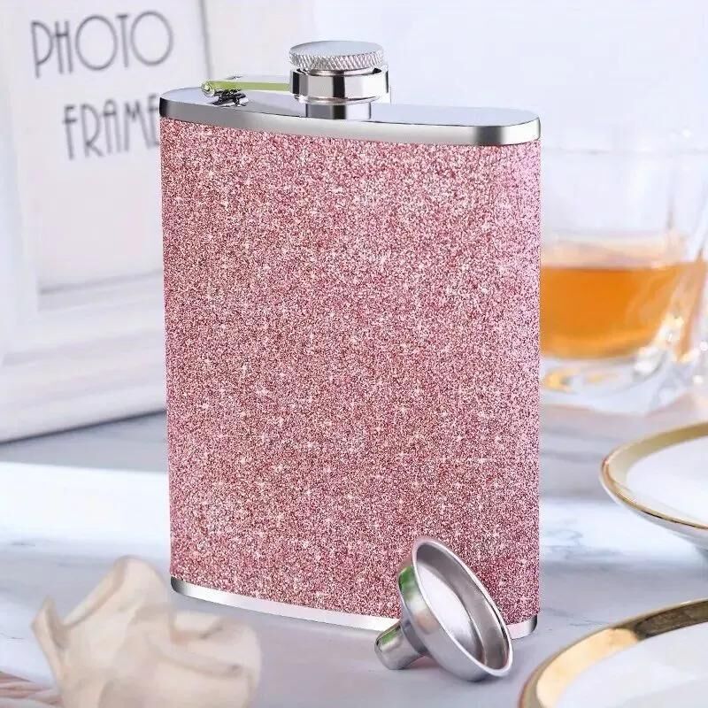 Botella vacía de color rosa claro de 240 ml, fabricada en plástico flexible. Ideal para líquidos, geles de ducha y champús. Perfecta para viajes y