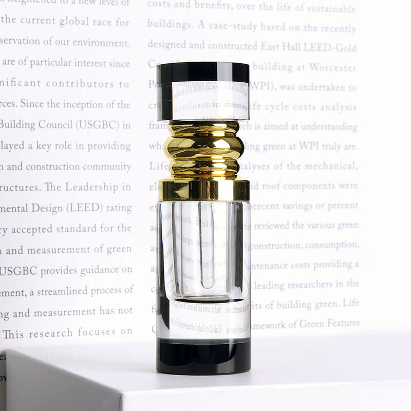 Bottiglia di profumo cilindrica in cristallo