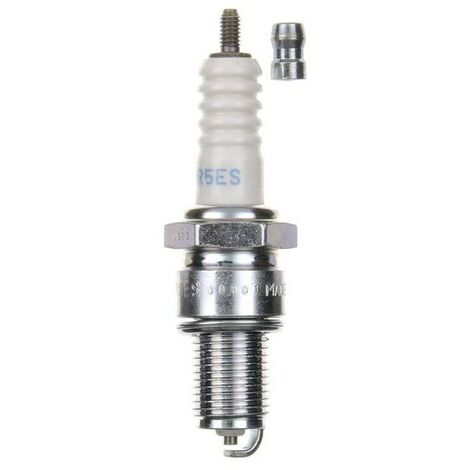 Bougie pour moteur Honda – BPR5ES – Compatible tondeuses et motoculteurs – Écartement 0.9mm – Diamètre filetage 13.7mm – NGK - RN11YC