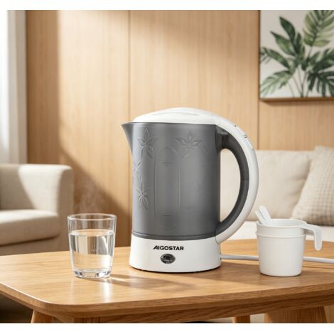 Bouilloire nomade Aigostar 0.6L 650W, corps en plastique résistant, design léger et compact, chauffe rapide, idéale pour étudiants, bureau et voyages, pratique et fiable