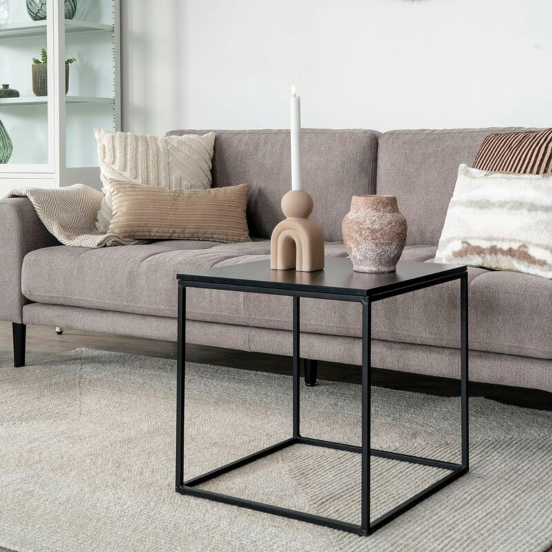 Pier Import - Bout de canapé minimaliste noir - forme cube design tallinn