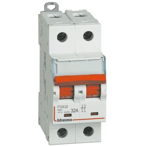 Bticino 2P 32A 2-Modultrennschalter F72A32
