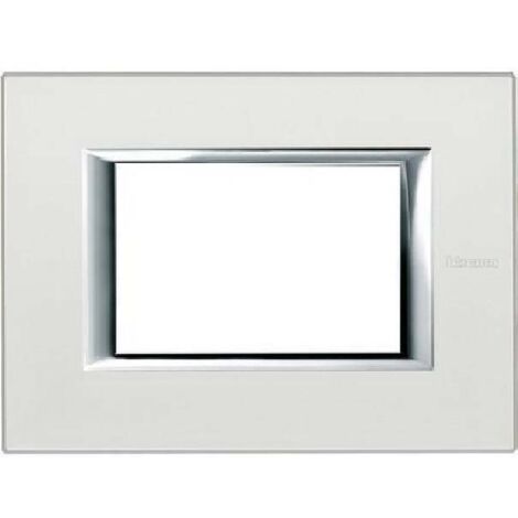 BTicino Axolute 3-Modul Rechteckplatte, Silbermetall – Artikelnummer HA4803SAN