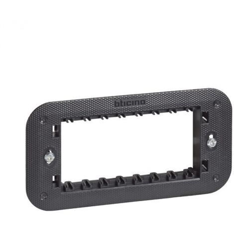 BTIK4704 Supporto 4 moduli fornito con valva di protezione