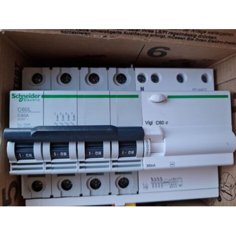 C60L 4P C 63A 300mA-S-AC C60 SCHNEIDER 25456 - A9N26848 Disjoncteur Différentiel