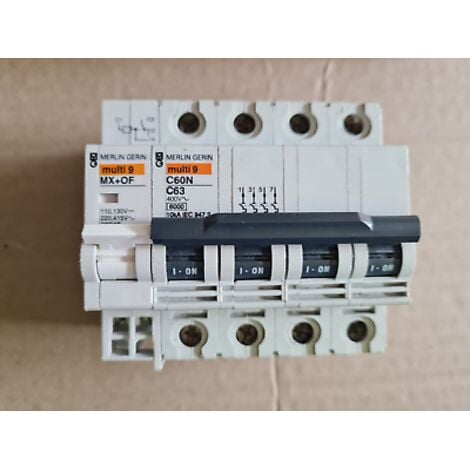 SCHNEIDER ELECTRIC C60N 4P C 63A + Bob MX+OF MERLIN-GERIN ( SCHNEIDER ) 25456 Disjoncteur