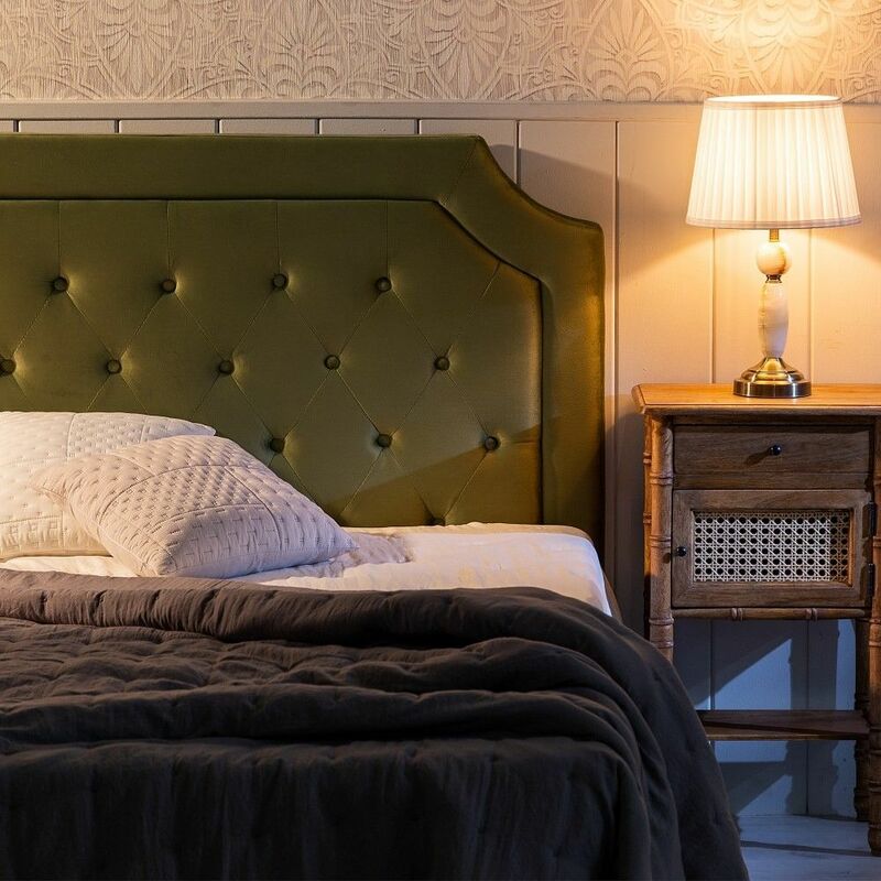 

Cabecero de cama tapizado clásico Valencia verde