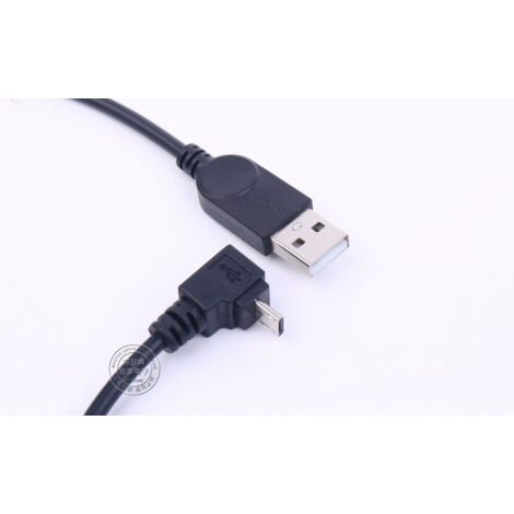 Câble adaptateur coudé USB mâle vers micro 5 broches mâle pour câbles d'alimentation et de données audio, de navigation et de caméra embarquée de voiture.