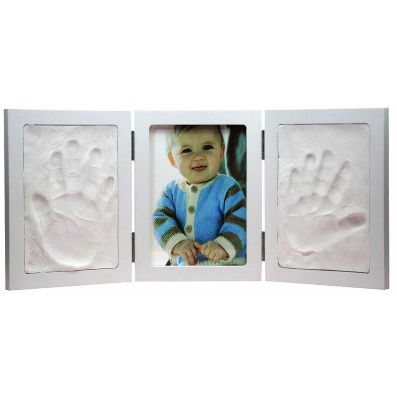 La Chaise Longue - Cadre photo en bois 3 volets avec empreintes Bébé La Chaise Longue - Cadre photo en bois 3 volets avec empreintes Bébé