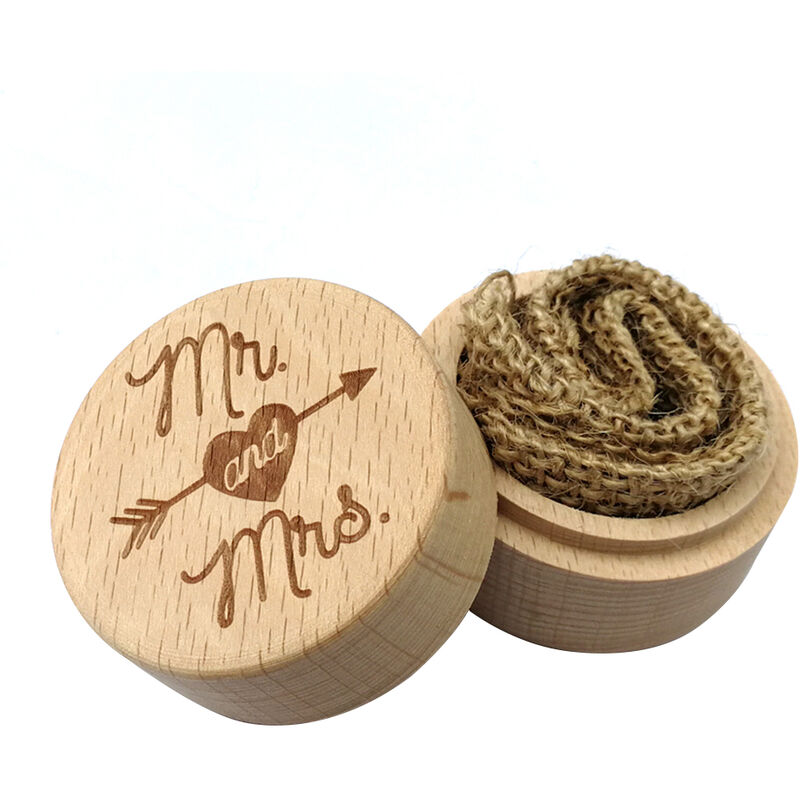 

Caja de anillo de boda redonda de madera con la flecha del amor de haya con la letra Mr y Mrs en la superficie, 3 #