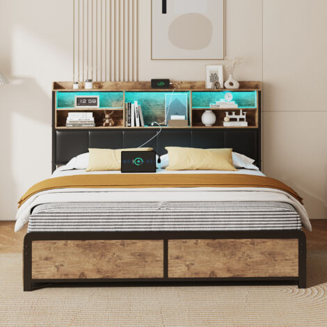 Cama doble de metal, 140x200 cm, con iluminación LED, con enchufe y función de carga USB, estructura de cama con cabecero de madera y espacio de almacenamiento.