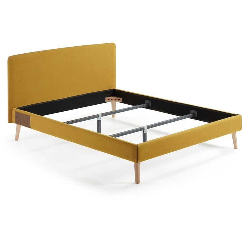 

Cama doble Dyla amarillo 150 x 190 cm con estructura de madera de haya y espuma de poliuretano tapizada con tela antimanchas - Kave Home