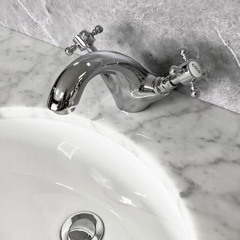 Cammie Traditional Cross Head Basin Mono Mixer Tap Inc Click Waste