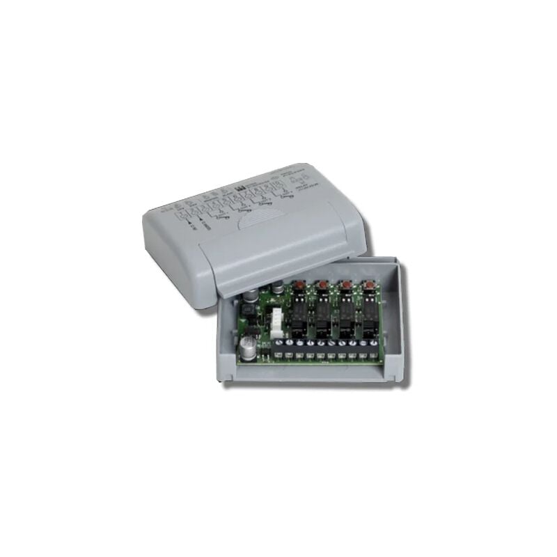Cardin - interface Bluetooth avec quatre relais intbtc4