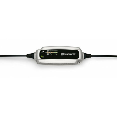 Cargador de batería BC0.8 para riders y tractores Husqvarna.